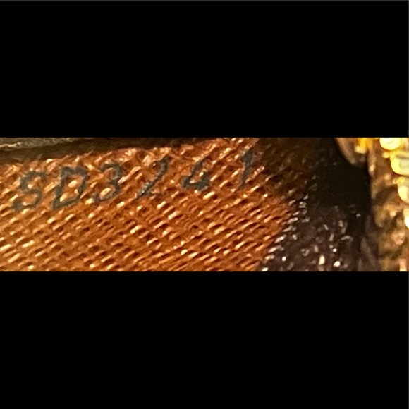 NWT Authentic Louis Vuitton LV Monogram Key Pouch Cles - Picture 5 of 5